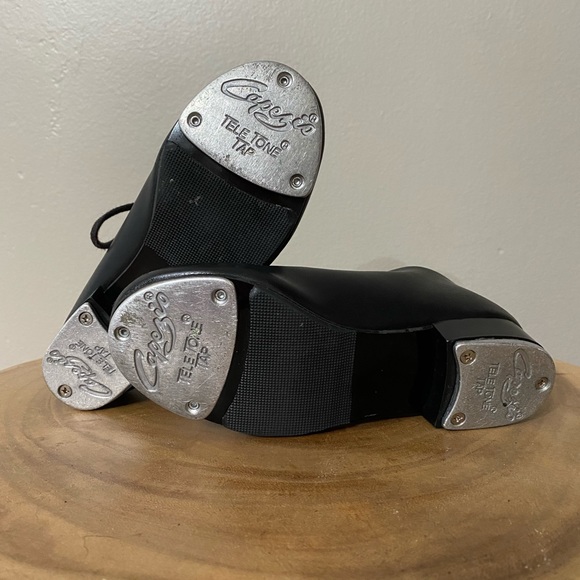 Capezio | Tap Shoes - Picture 2 of 6